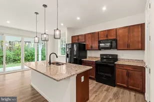 12179 Fallen Timbers Cir, Hagerstown, MD 21740 - Photo 7