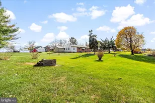 13824 Broadfording Church Rd, Hagerstown, MD 21740 - Photo 5