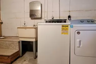 221 Devonshire Rd, Hagerstown, MD 21740 - Photo 17