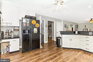 11510 Orange Blossom Ct, Smithsburg, MD 21783 - Photo 13