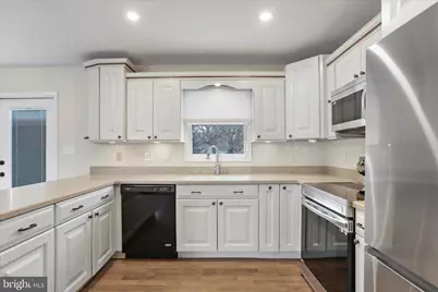 1349 Cedarwood Drive, Hagerstown, MD 21742 - Photo 9