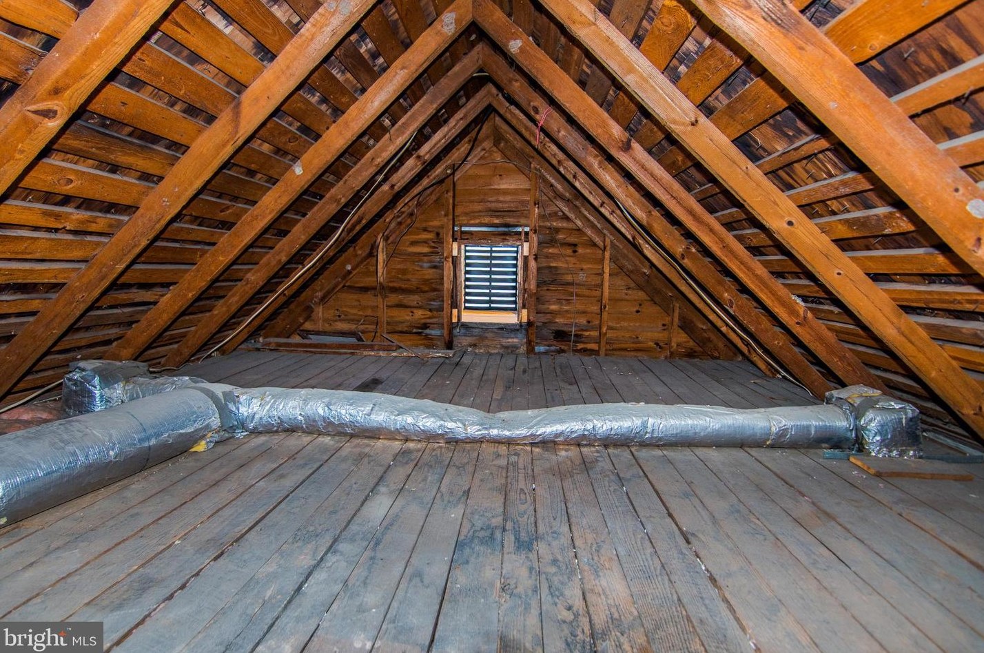 304 Walnut St, Hebron MD  21830-1207 exterior