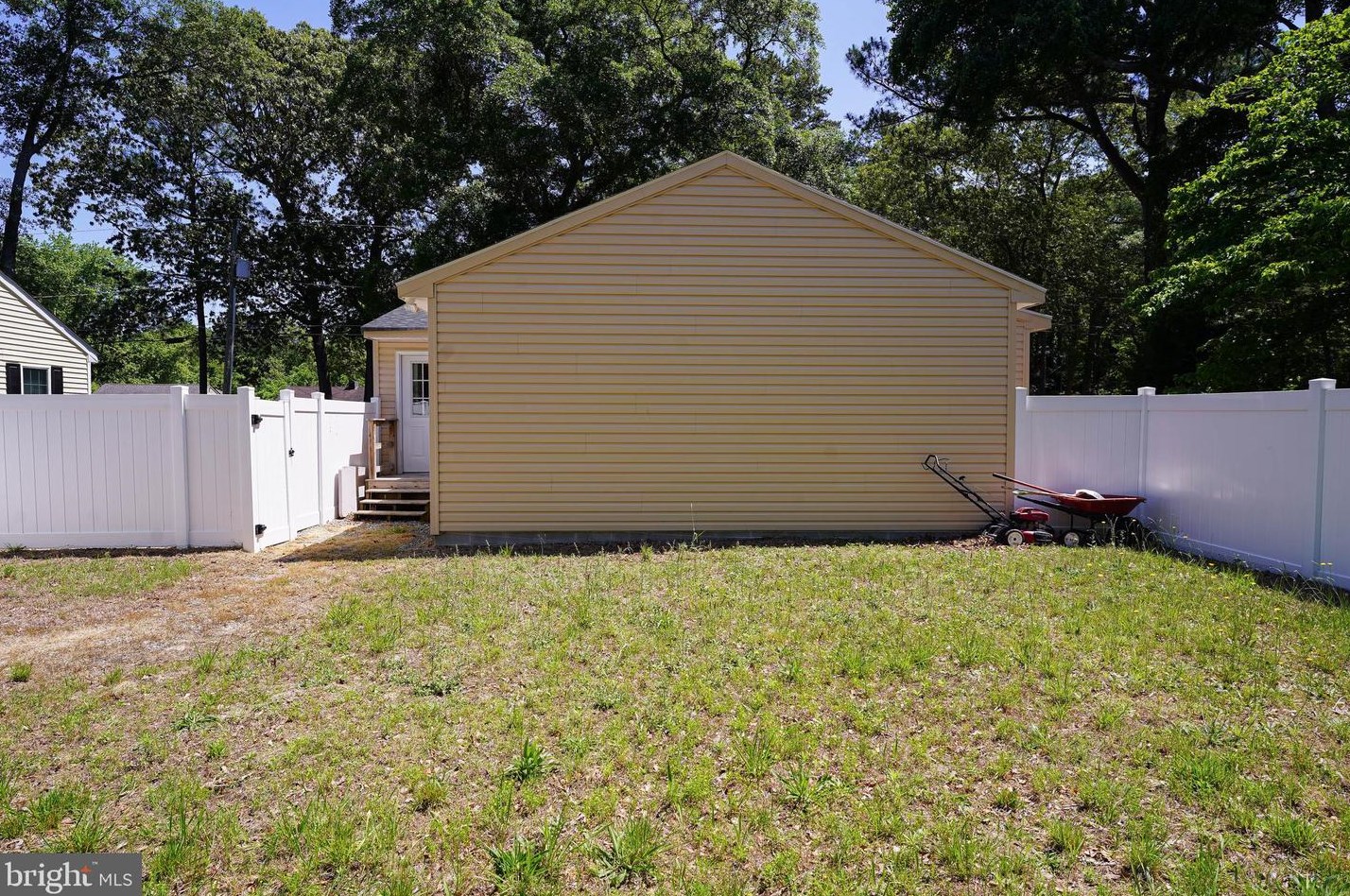 504 Sheldon Ave, Fruitland MD 21826-1409 exterior