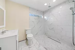 301 E Chestnut St, Delmar, MD 21875 - Photo 19