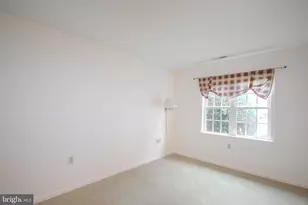 922 W Schumaker Manor Dr, Salisbury, MD 21804 - Photo 9