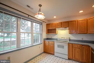 922 W Schumaker Manor Dr, Salisbury, MD 21804 - Photo 7