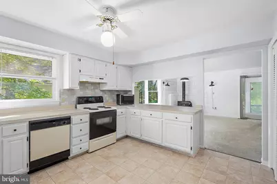 284 Ocean Parkway, Ocean Pines, MD 21811 - Photo 3