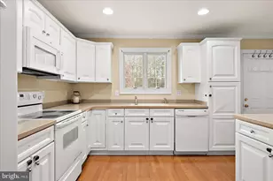 9729 Village Ln, Ocean City, MD 21842 - Photo 17