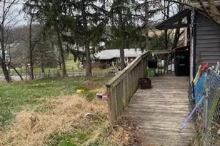 237 Hockey Rd, Tarrs, PA 15688 - Photo 3