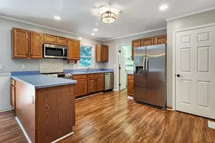 2282 Brigantine Blvd, Greenbackville, VA 23356 - Photo 9