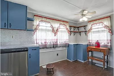 8254 Sea Breeze Drive, Chincoteague Island, VA 23336 - Photo 11