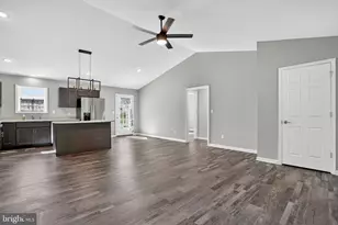 37406 Davey Jones Blvd, Greenbackville, VA 23356 - Photo 3