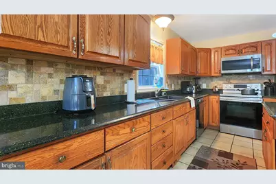 3789 Captains Corridor, Greenbackville, VA 23356 - Photo 11