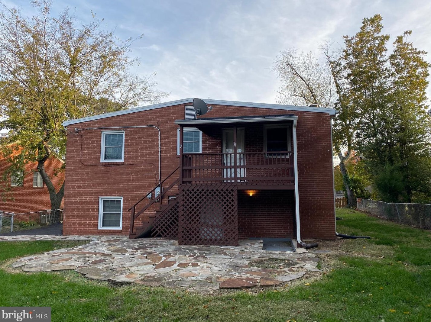 4517 Carlin Springs Rd, Arlington VA  22203-2017 exterior