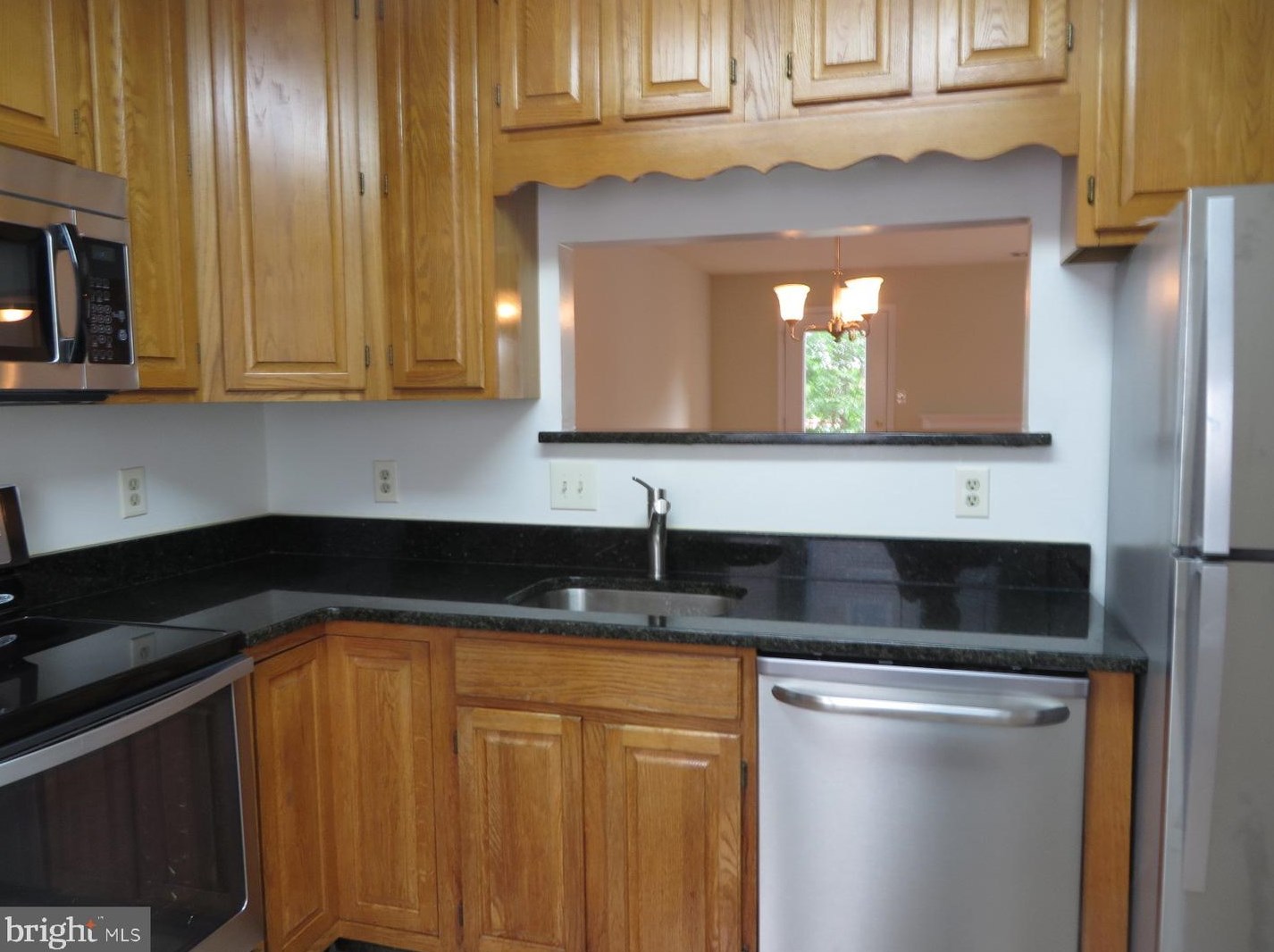 1130 Stafford St, Arlington VA  22201-4699 exterior