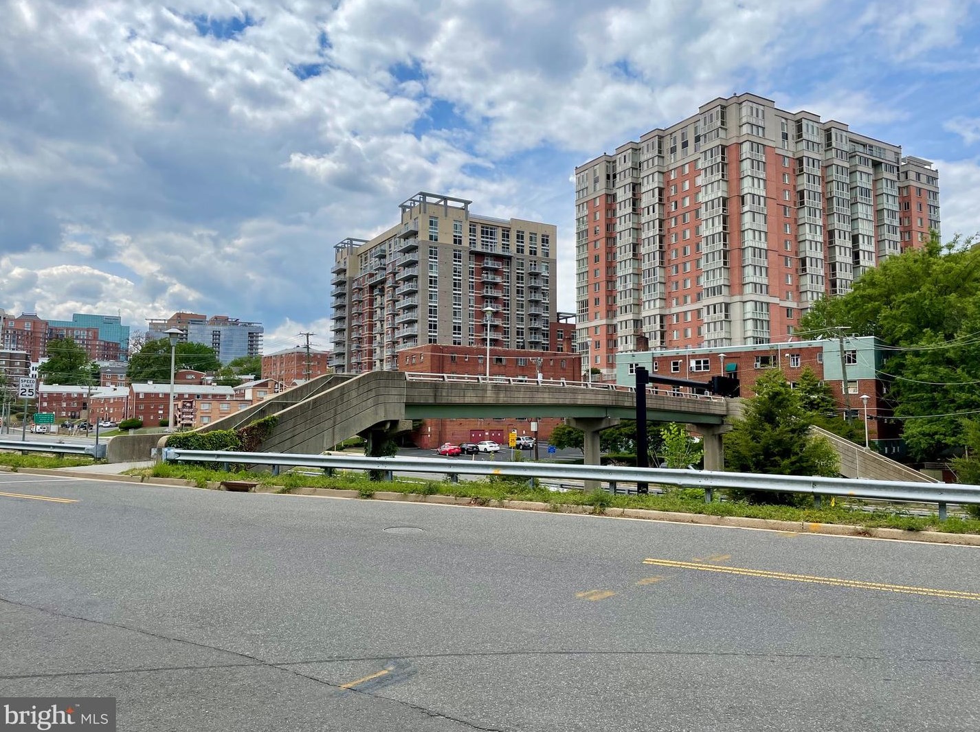 1311 Ode St, Arlington VA  22209-3438 exterior