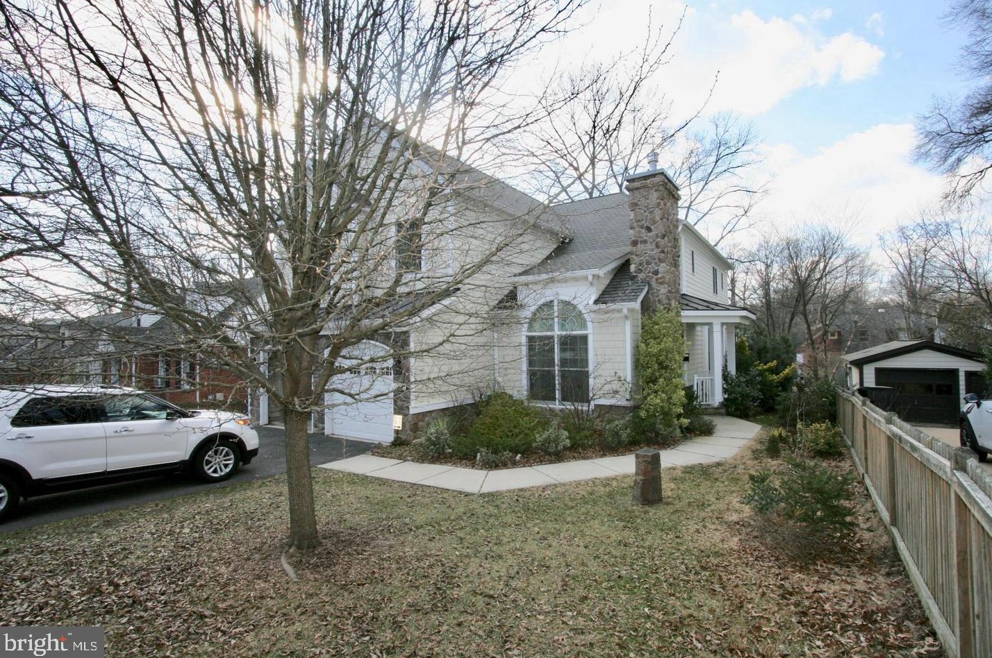 1614 Stafford St, Arlington VA  22204-4016 exterior