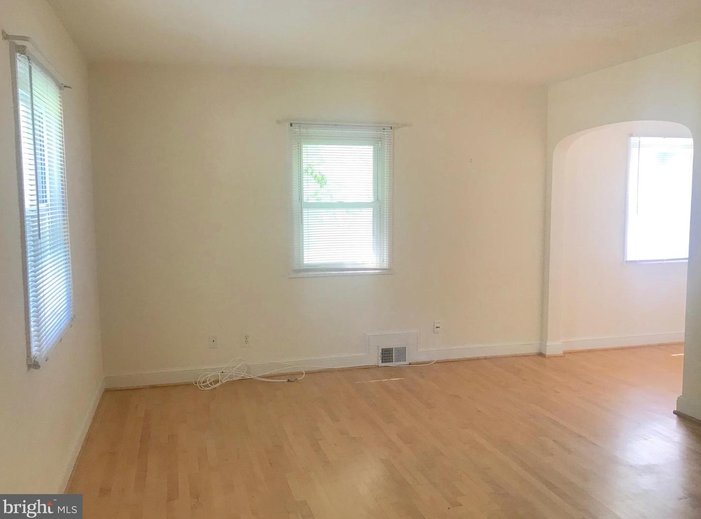 1404 Roosevelt St, Arlington VA  22205-1879 exterior