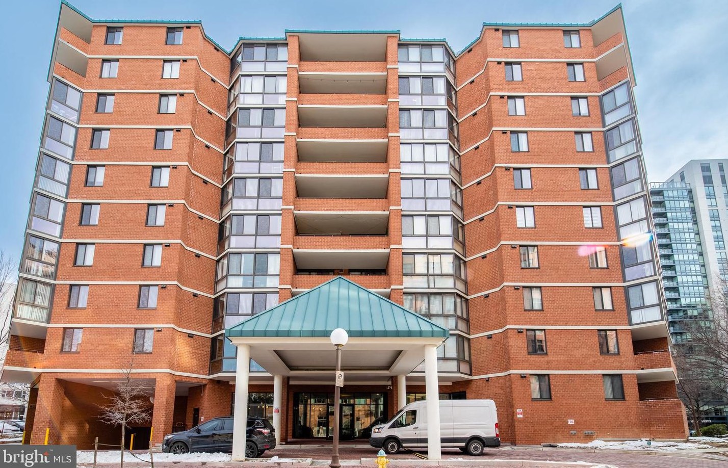 1001 Randolph St, Arlington VA  22201-5602 exterior