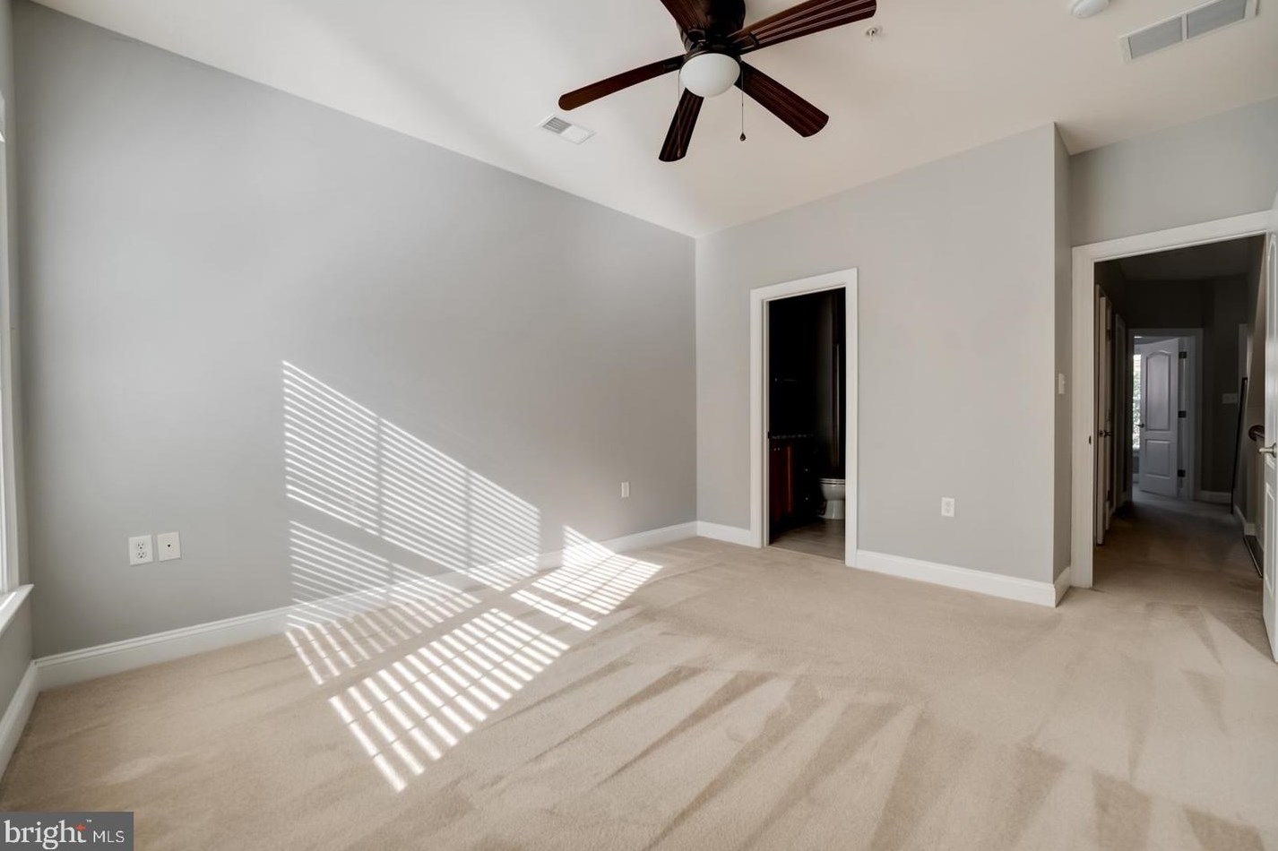 433 George Mason Dr, Arlington VA  22204-1509 exterior