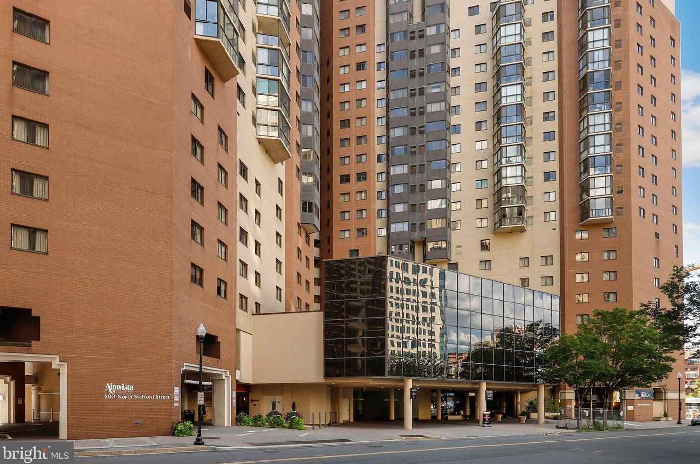 900 Stafford St, Arlington VA  22203-1842 exterior
