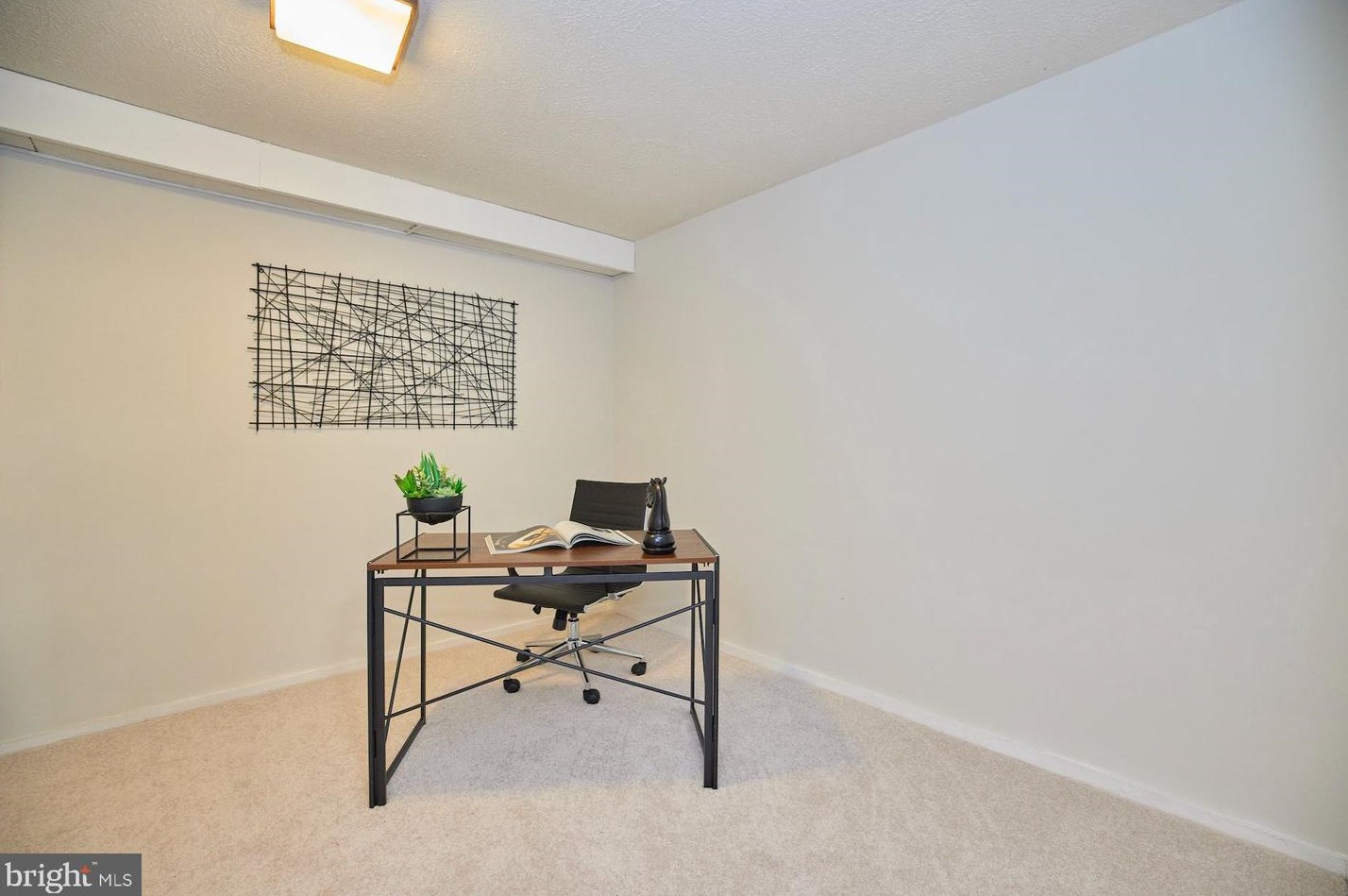 1229 Quinn St, Arlington VA 22209-3305 exterior