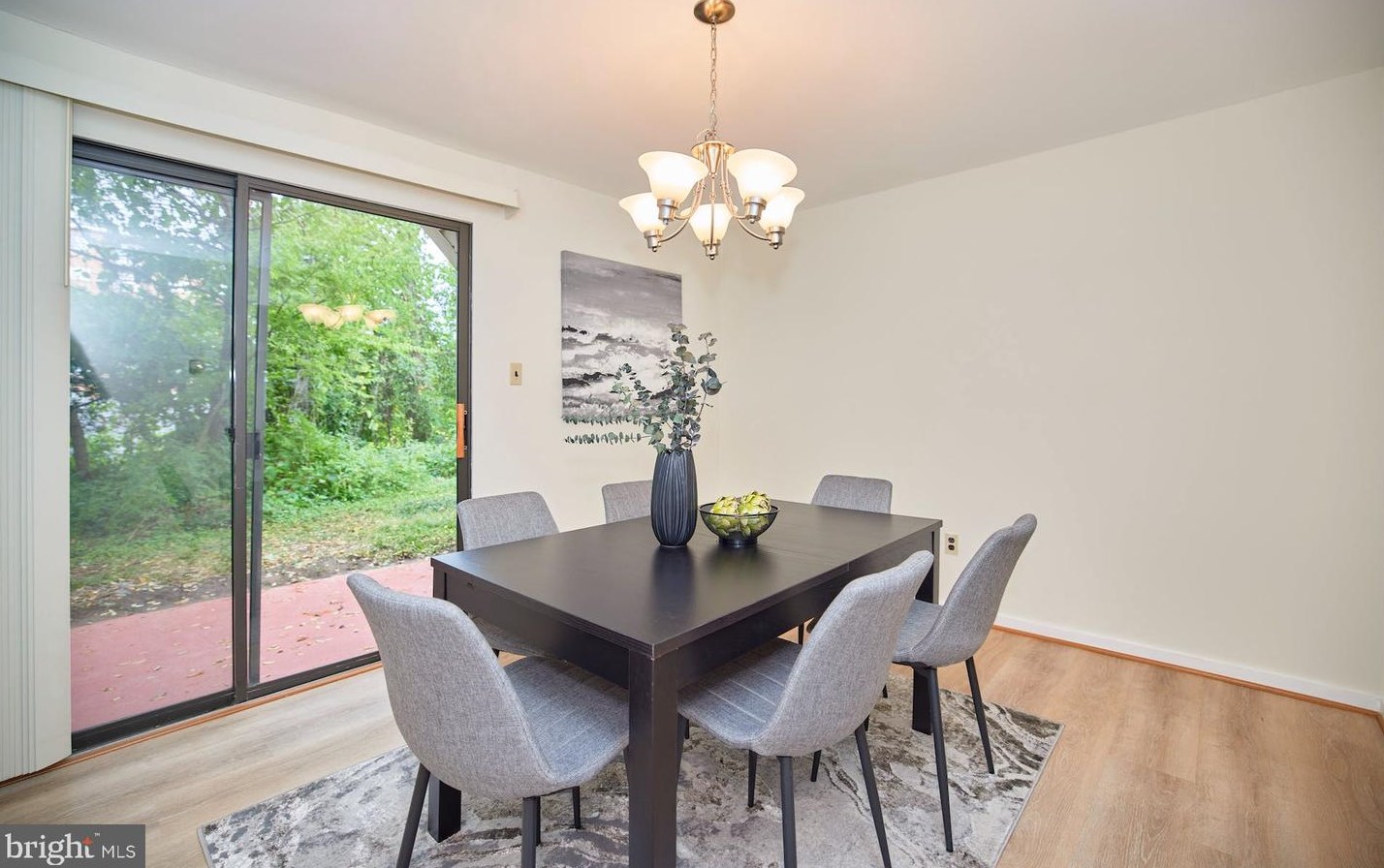 1229 Quinn St, Arlington VA 22209-3305 exterior