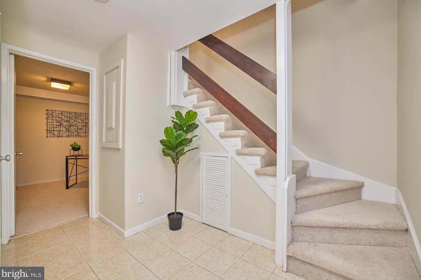 1229 Quinn St, Arlington VA 22209-3305 exterior