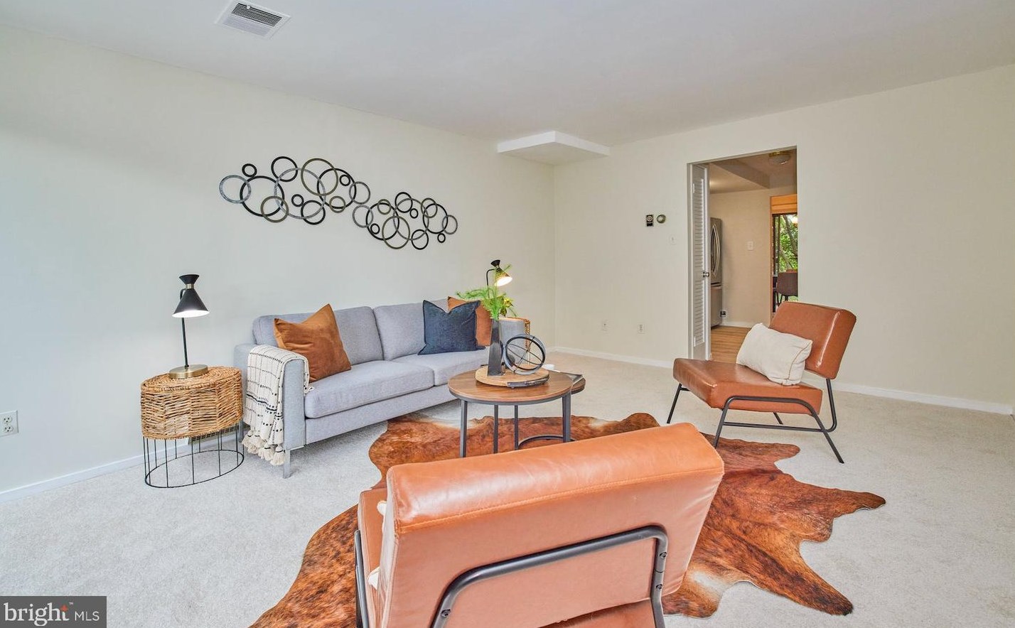 1229 Quinn St, Arlington VA 22209-3305 exterior