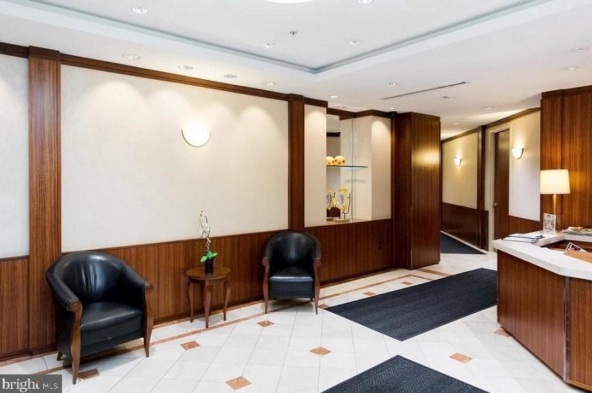 900 Stafford St, Arlington VA  22203-1842 exterior