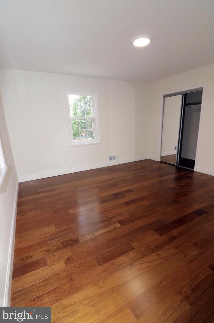 801 Veitch St, Arlington VA  22204-2124 exterior