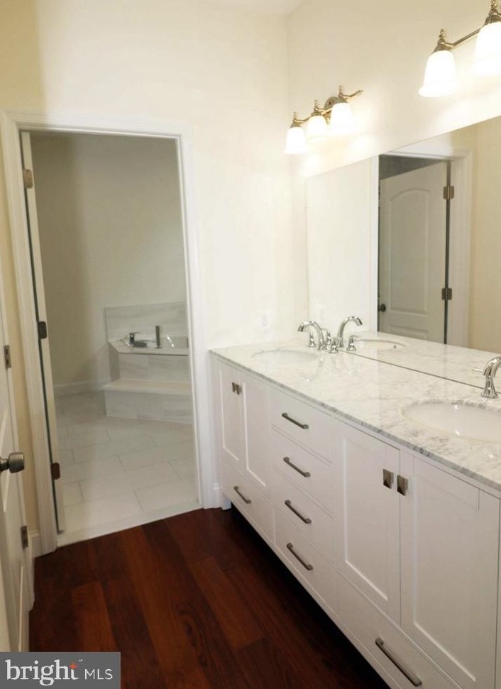 801 Veitch St, Arlington VA  22204-2124 exterior