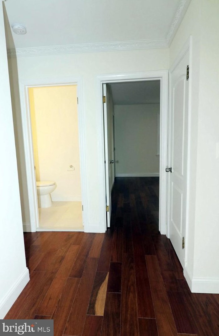 801 Veitch St, Arlington VA  22204-2124 exterior