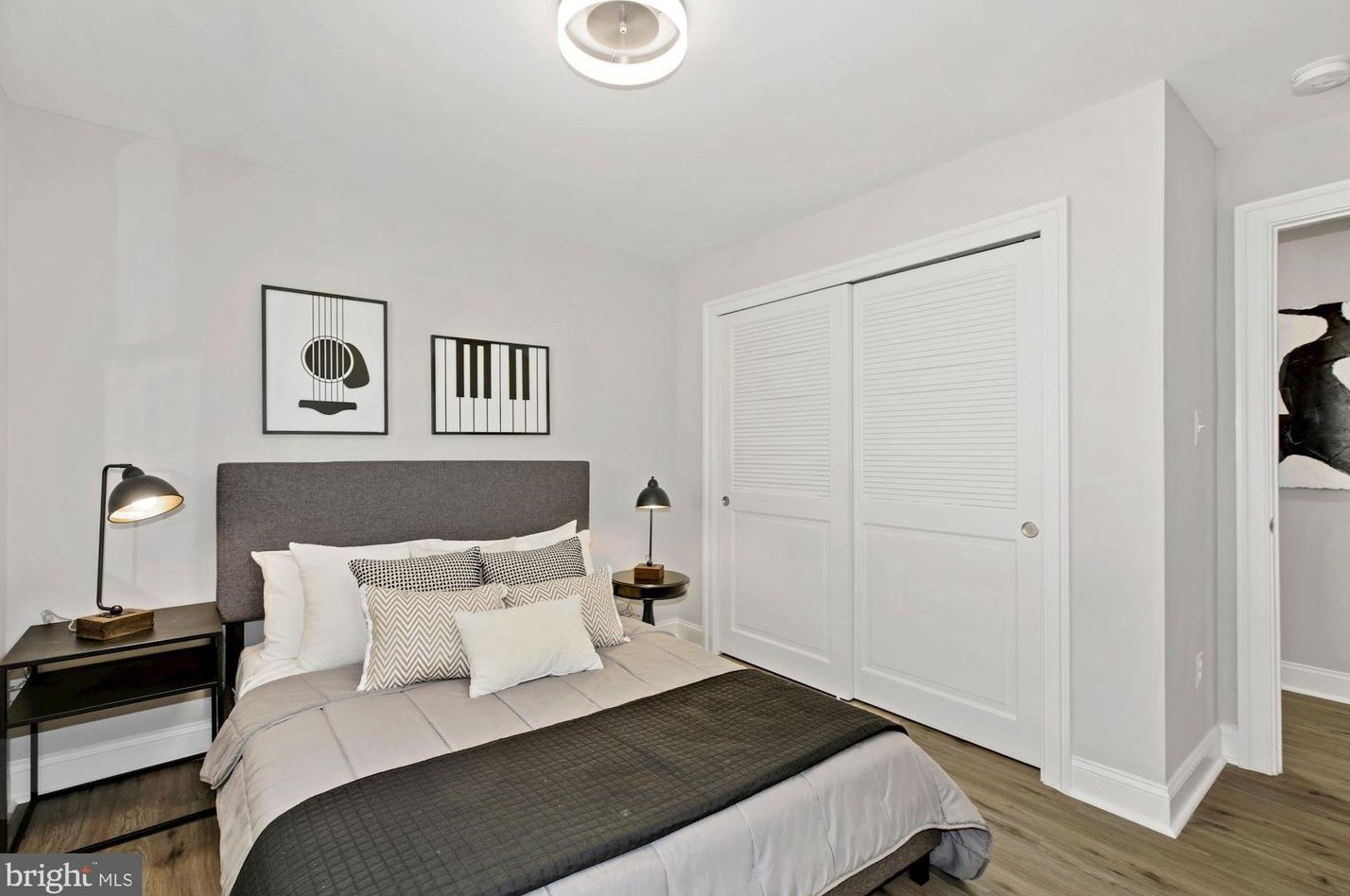 2762 Randolph St, Arlington VA  22207-5223 exterior