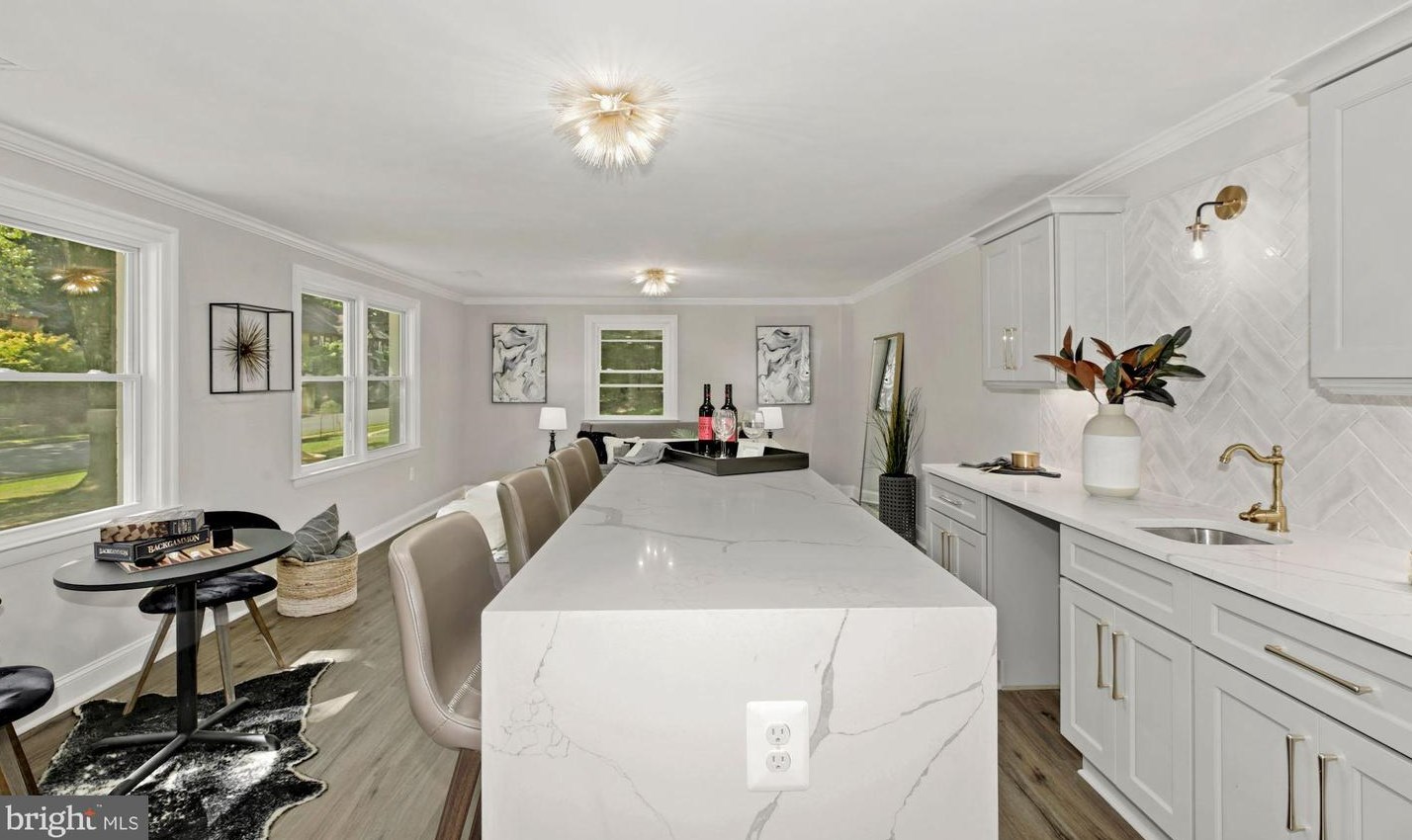 2762 Randolph St, Arlington VA  22207-5223 exterior