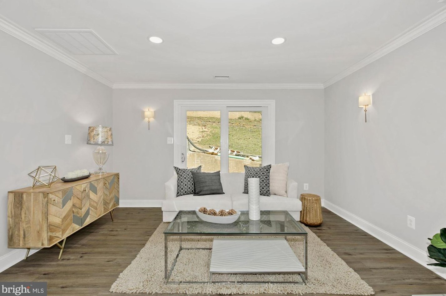 2762 Randolph St, Arlington VA  22207-5223 exterior