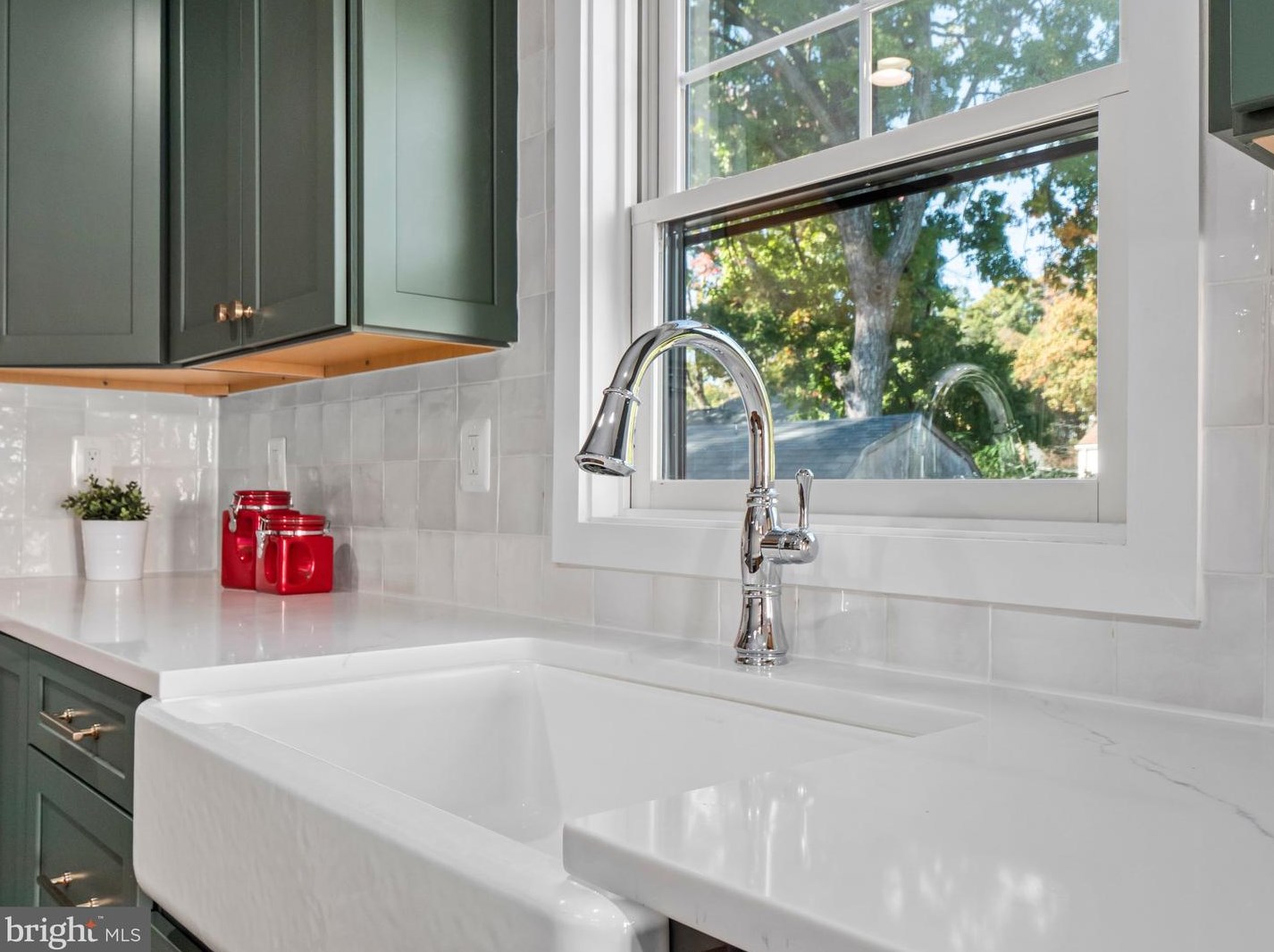 924 Lebanon St, Arlington VA  22205-1434 exterior