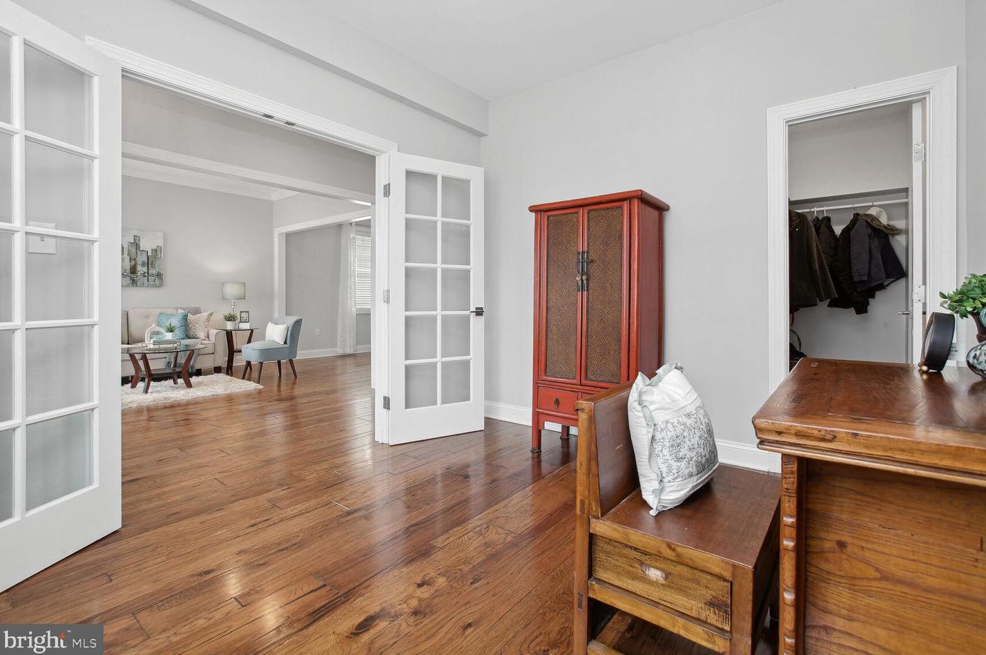 1244 Taylor St, Arlington VA 22201-5728 exterior