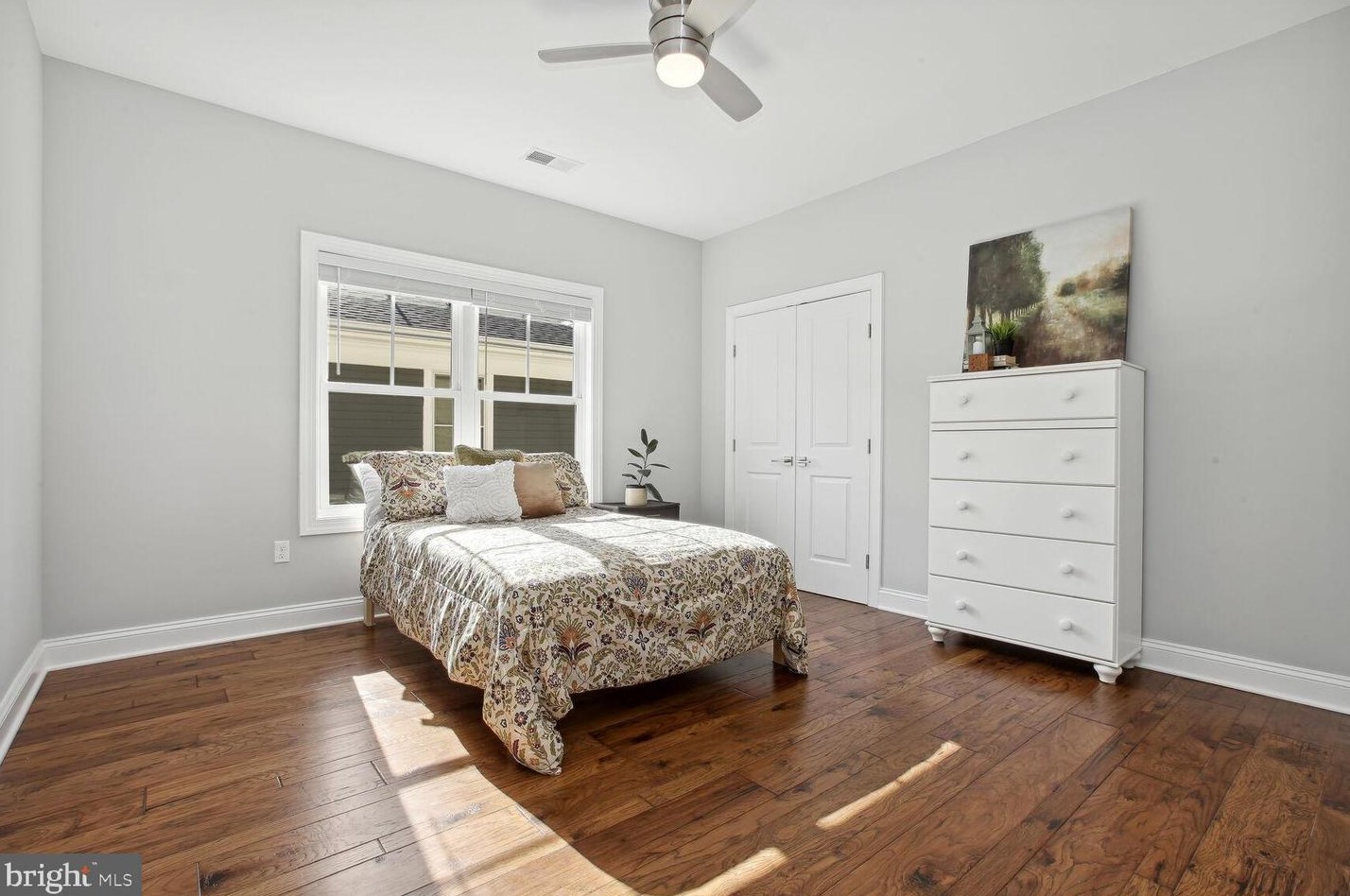 1244 Taylor St, Arlington VA 22201-5728 exterior