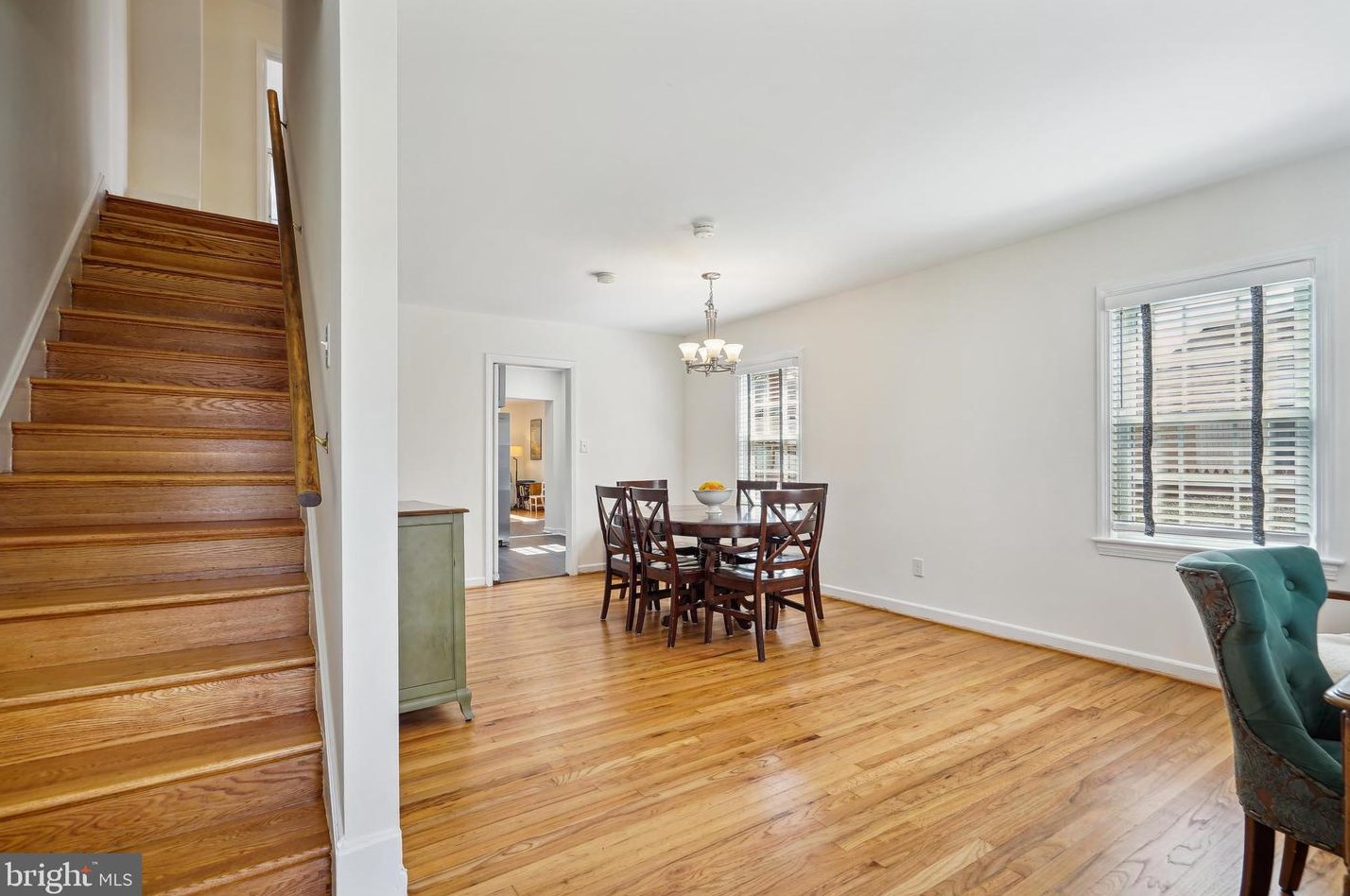 1231 Buchanan St, Arlington VA 22204-1345 exterior