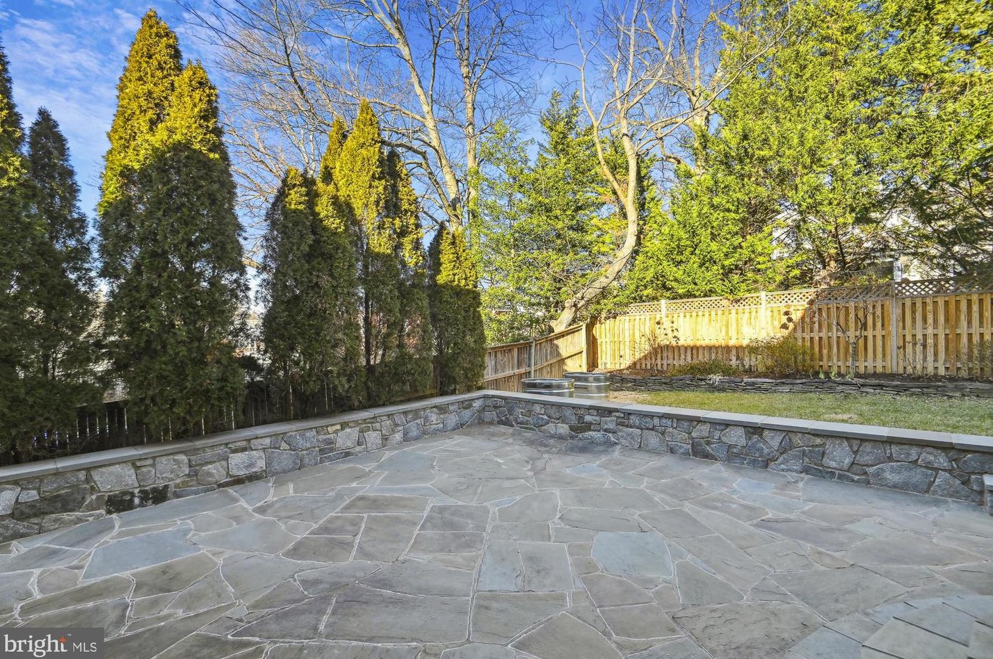 2525 Kenilworth St, Arlington VA  22207-1420 exterior