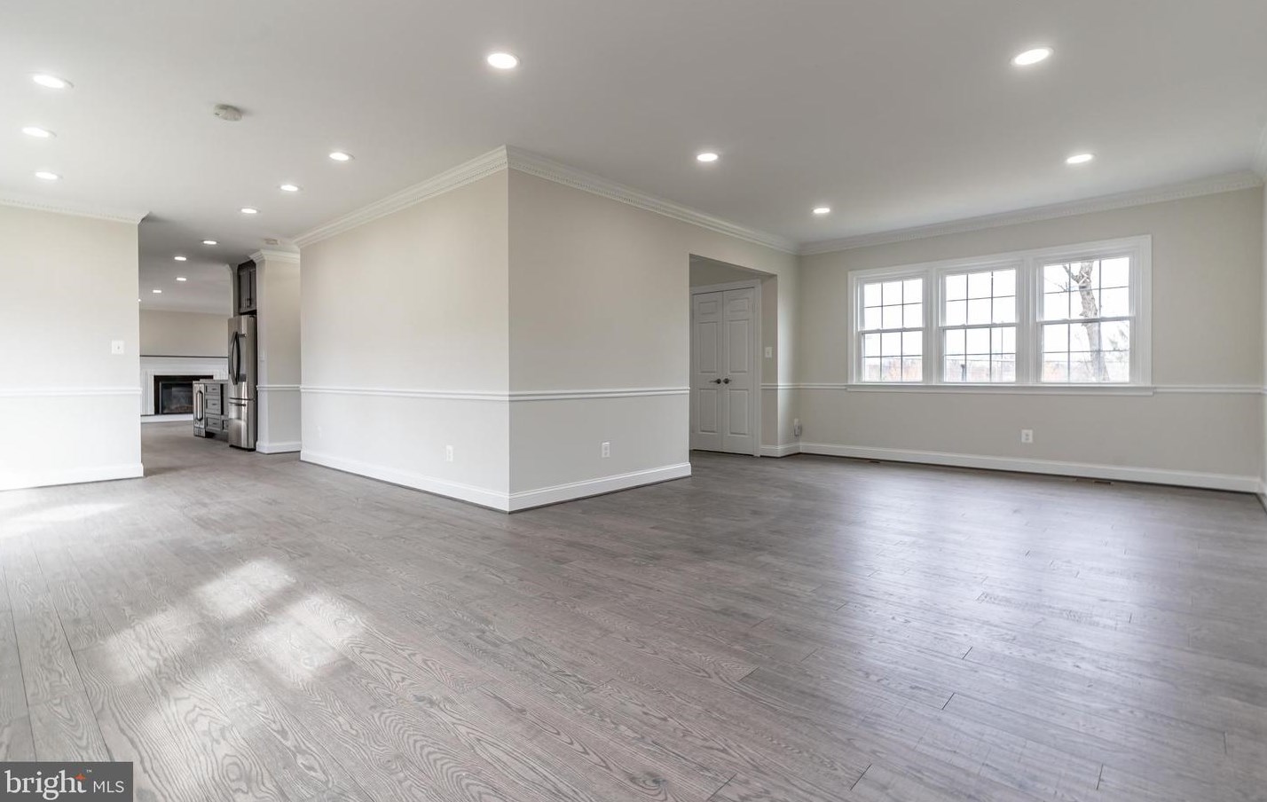 1418 Dinwiddie St, Arlington VA  22206-1069 exterior