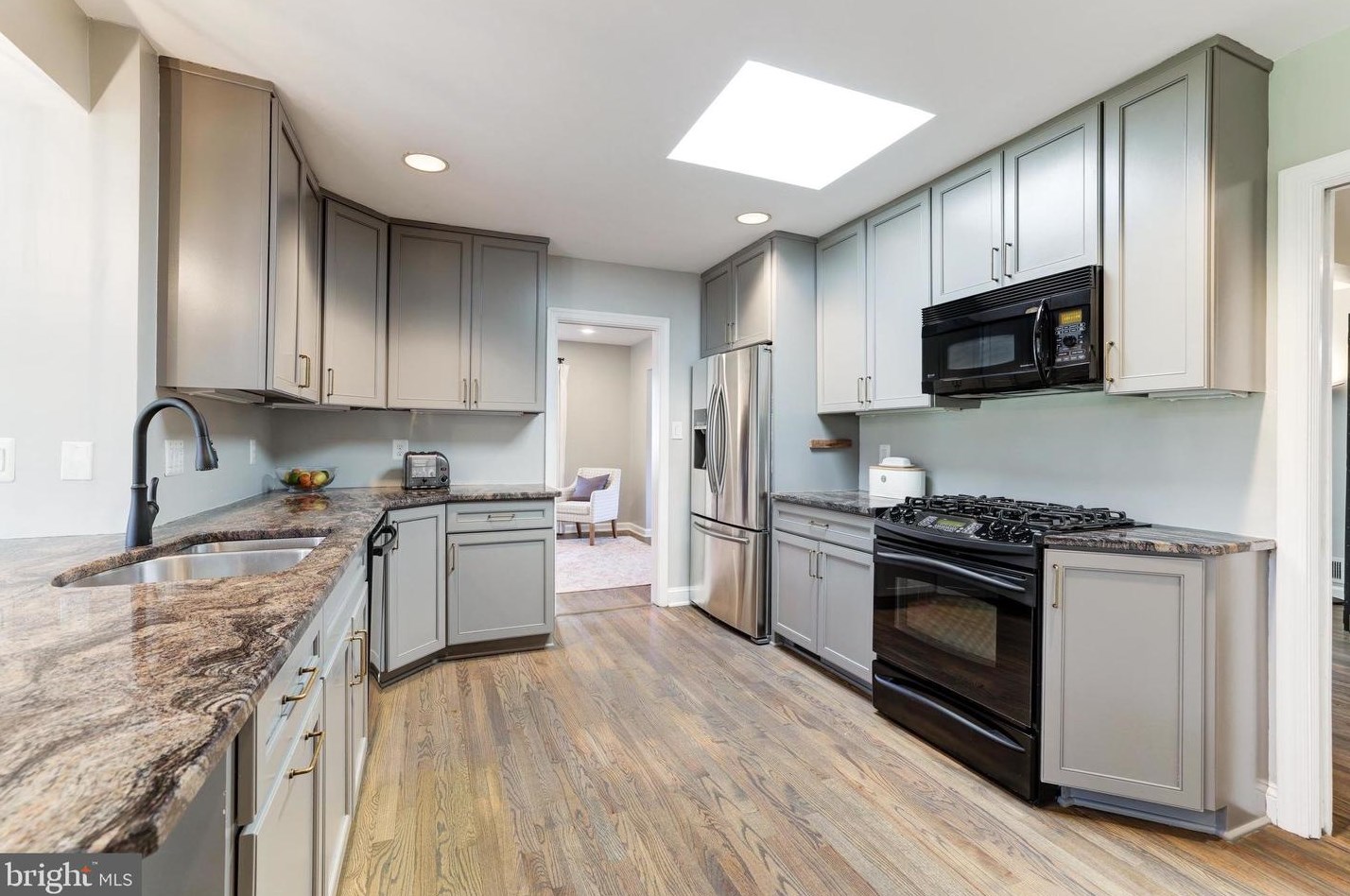 3924 Upland St, Arlington VA  22207-4642 exterior