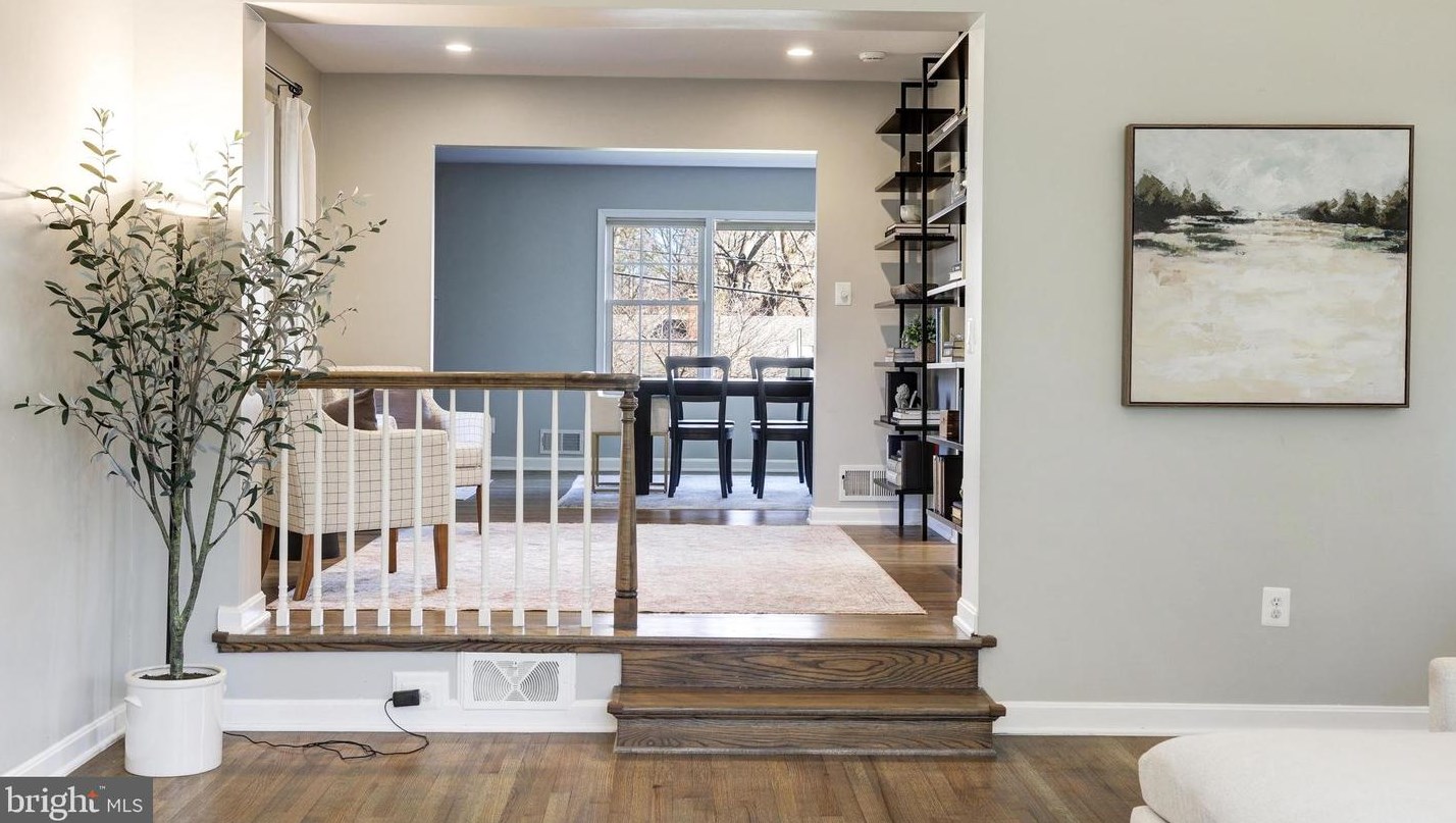 3924 Upland St, Arlington VA  22207-4642 exterior