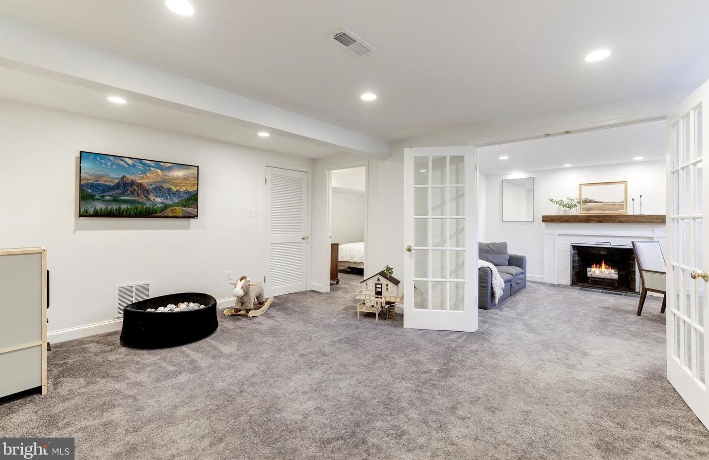 3924 Upland St, Arlington VA  22207-4642 exterior