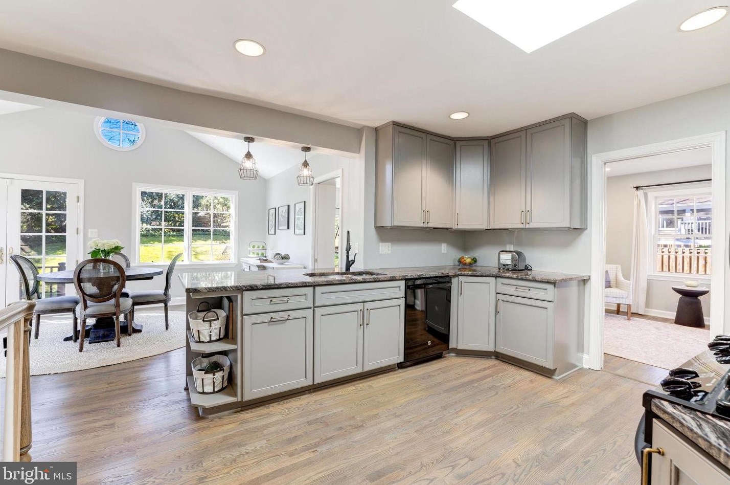 3924 Upland St, Arlington VA  22207-4642 exterior