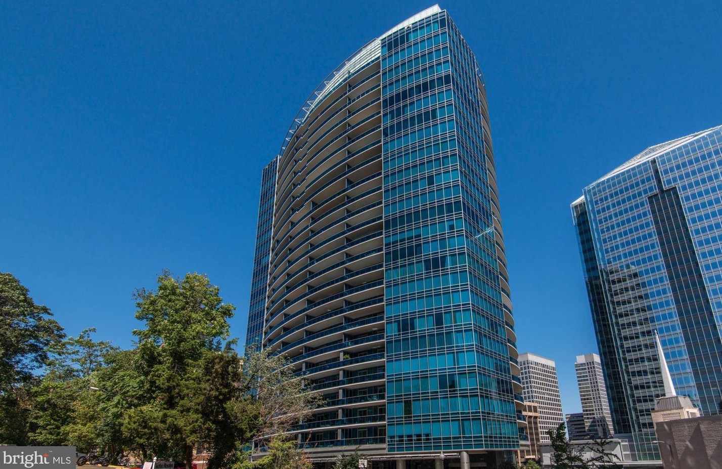 1881 Nash St, Arlington VA  22209-1511 exterior