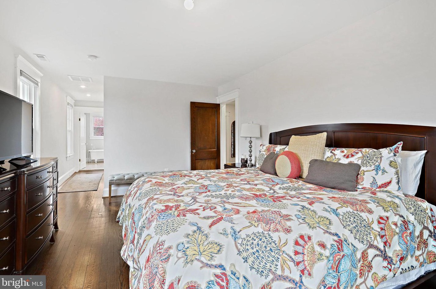 1700 Taylor St, Arlington VA 22204-4046 exterior