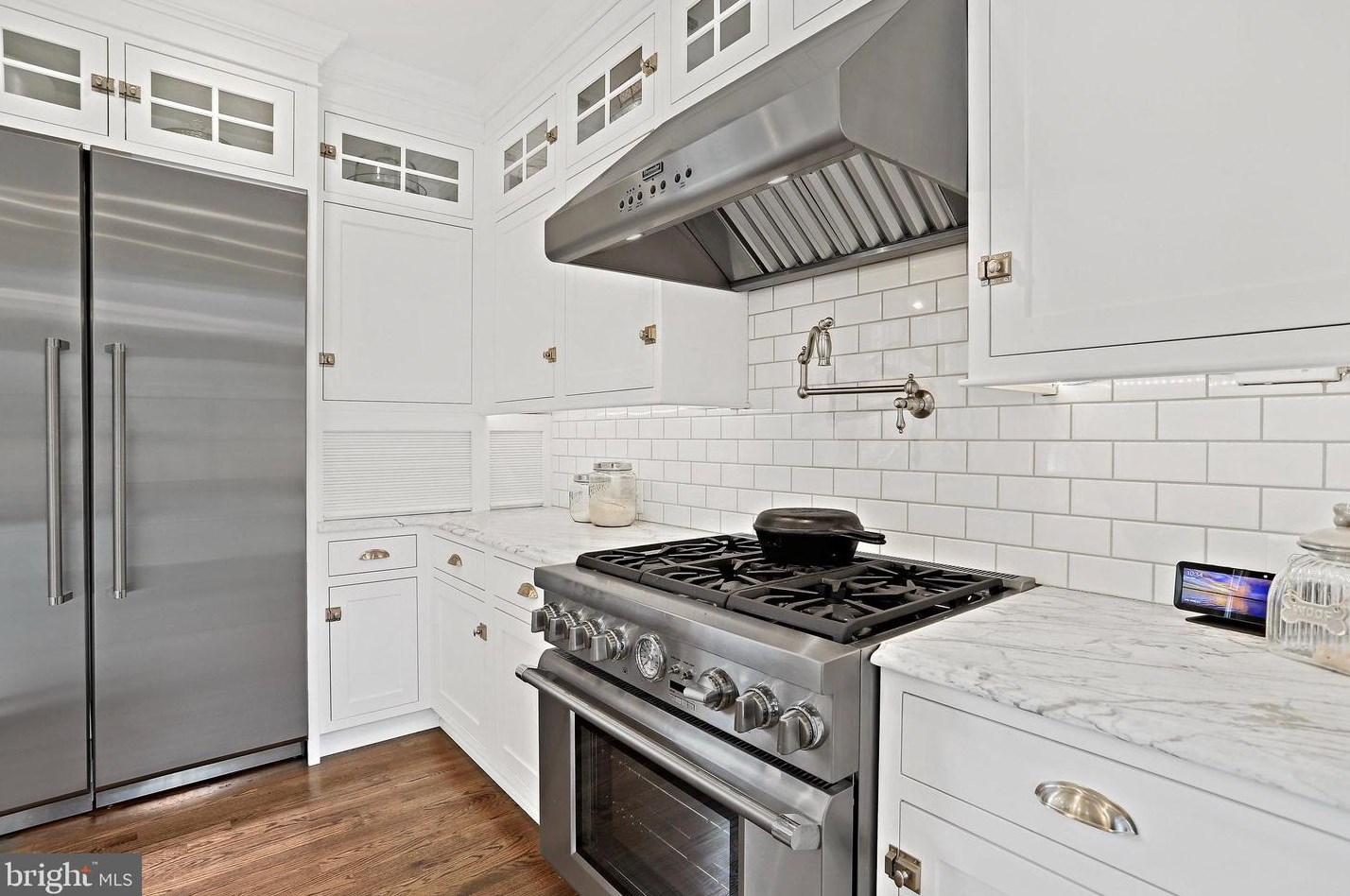 1700 Taylor St, Arlington VA 22204-4046 exterior