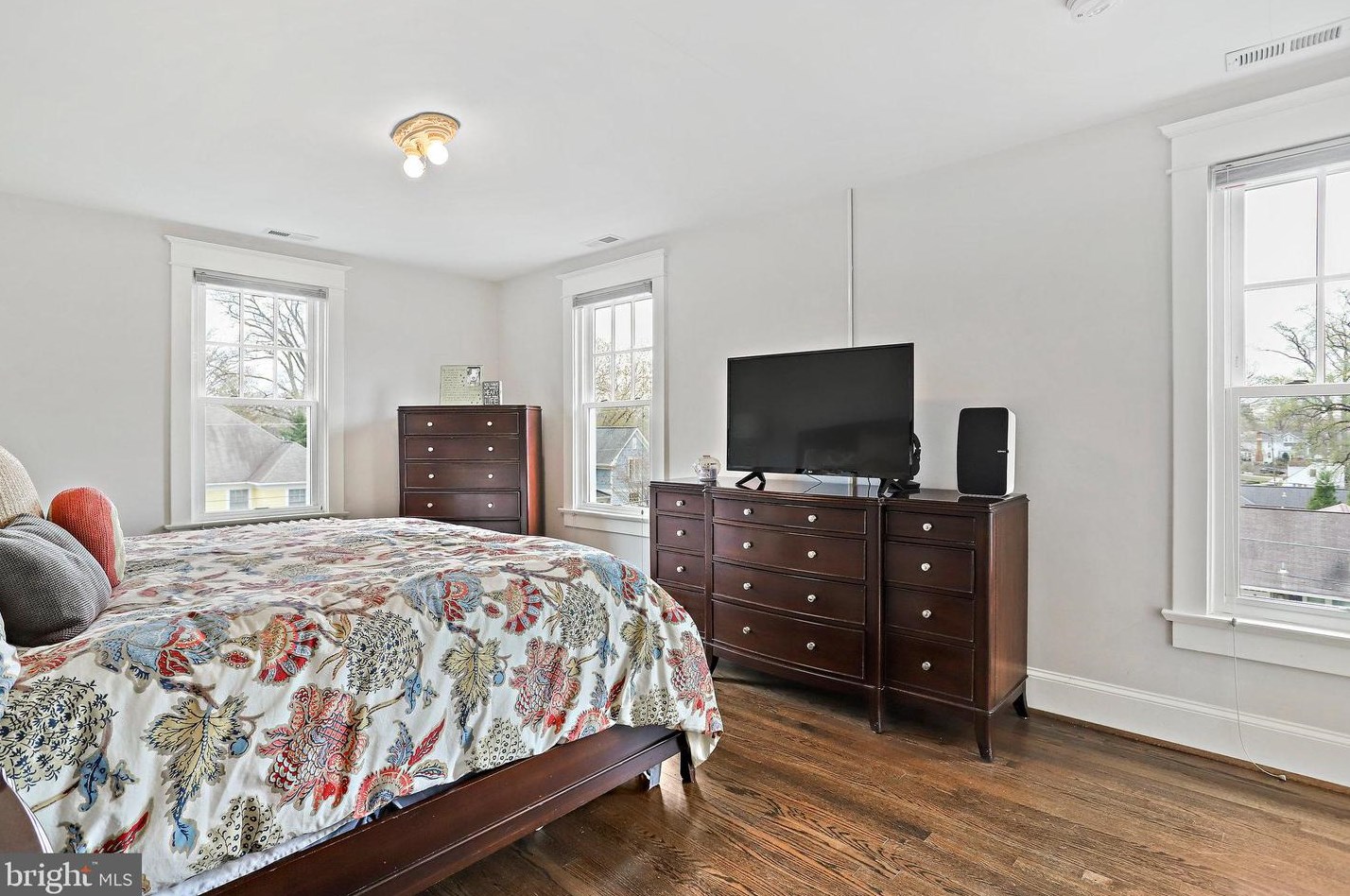 1700 Taylor St, Arlington VA 22204-4046 exterior